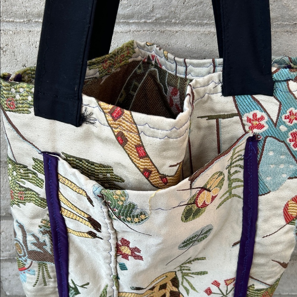 Multicolor Giraffe Patterned Tote Bag - image 3